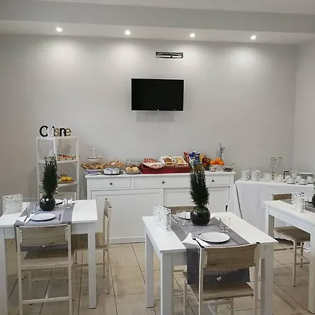 Acomodação com café da manhã  Solferino